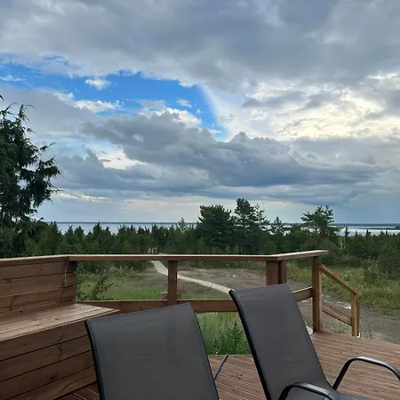 Mereaeaerne Maja Ilusa Vaatega Puhkemaja Kurkse