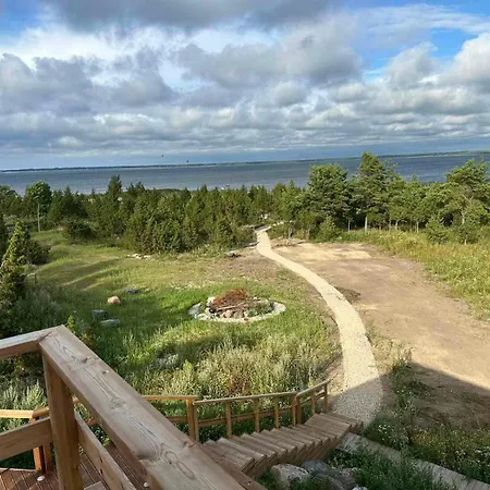 Mereaeaerne Maja Ilusa Vaatega Puhkemaja Kurkse