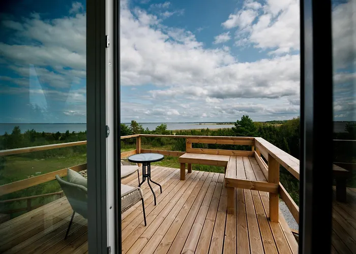 Mereaeaerne Maja Ilusa Vaatega Kurkse